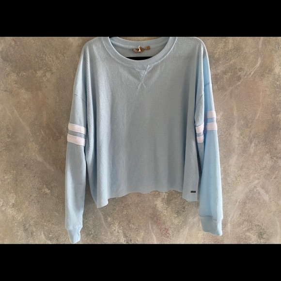 Cozy Blue Top - Picture 1 of 1